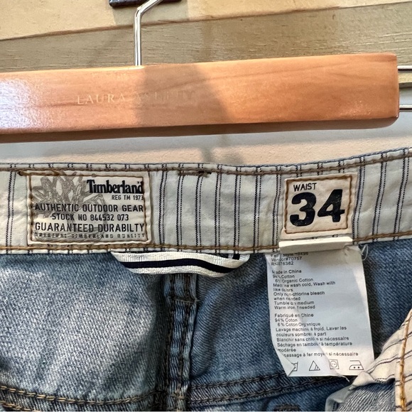 Timberland Men’s Vintage Distressed Jeans - Picture 5 of 6